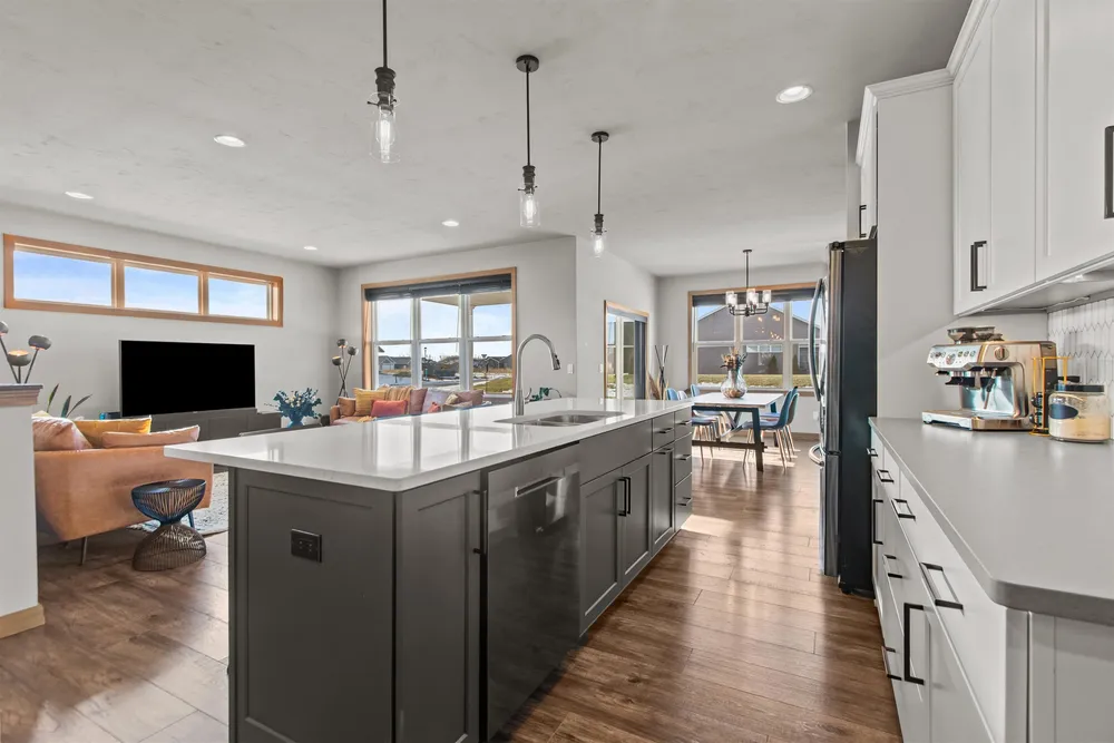 4647 N Cherryvale Ave, Appleton, WI 54913