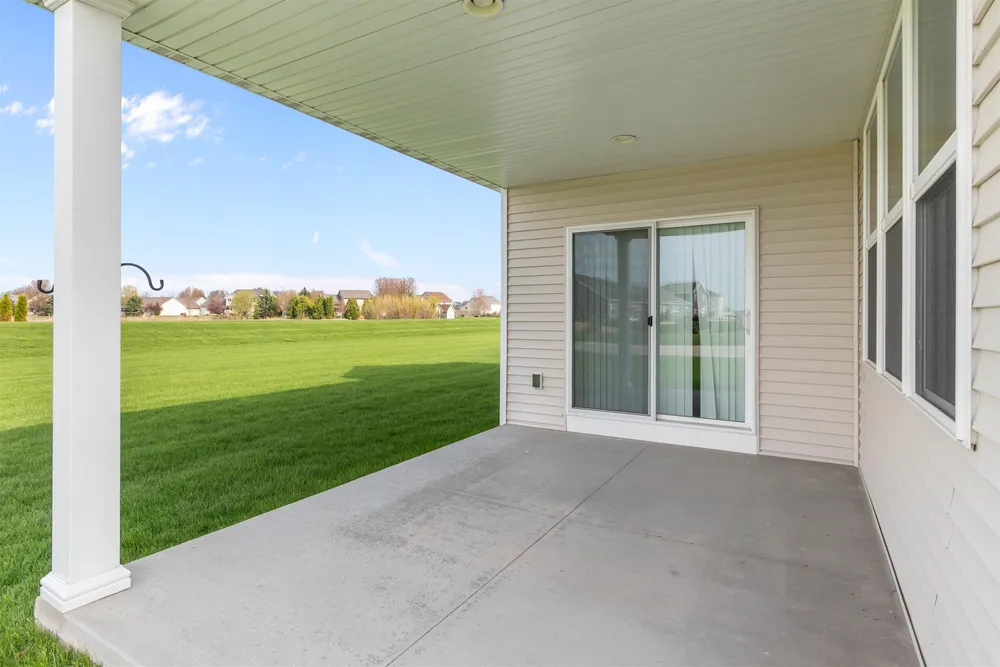 4647 N Cherryvale Ave, Appleton, WI 54913
