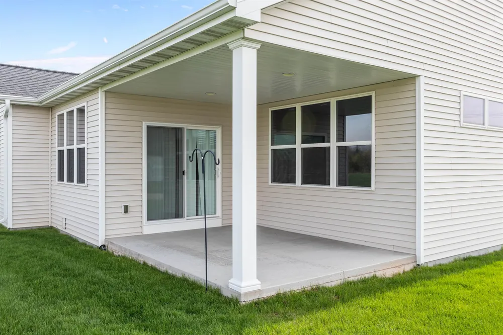 4647 N Cherryvale Ave, Appleton, WI 54913