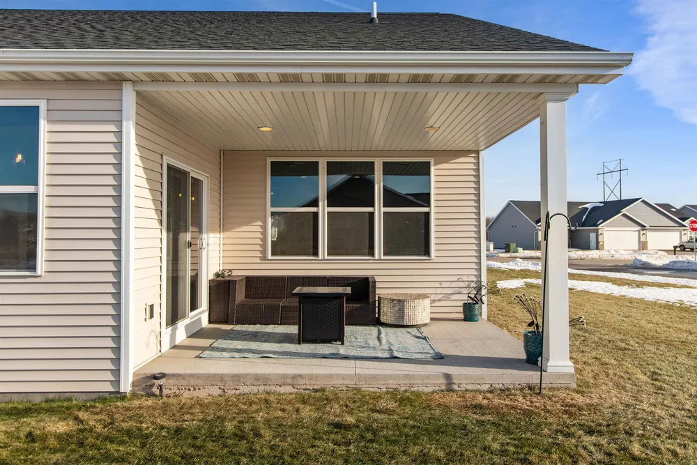 4647 N Cherryvale Ave, Appleton, WI 54913