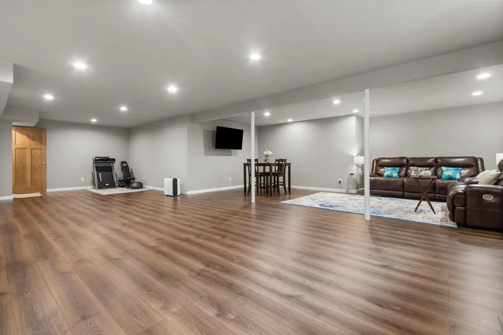 4647 N Cherryvale Ave, Appleton, WI 54913