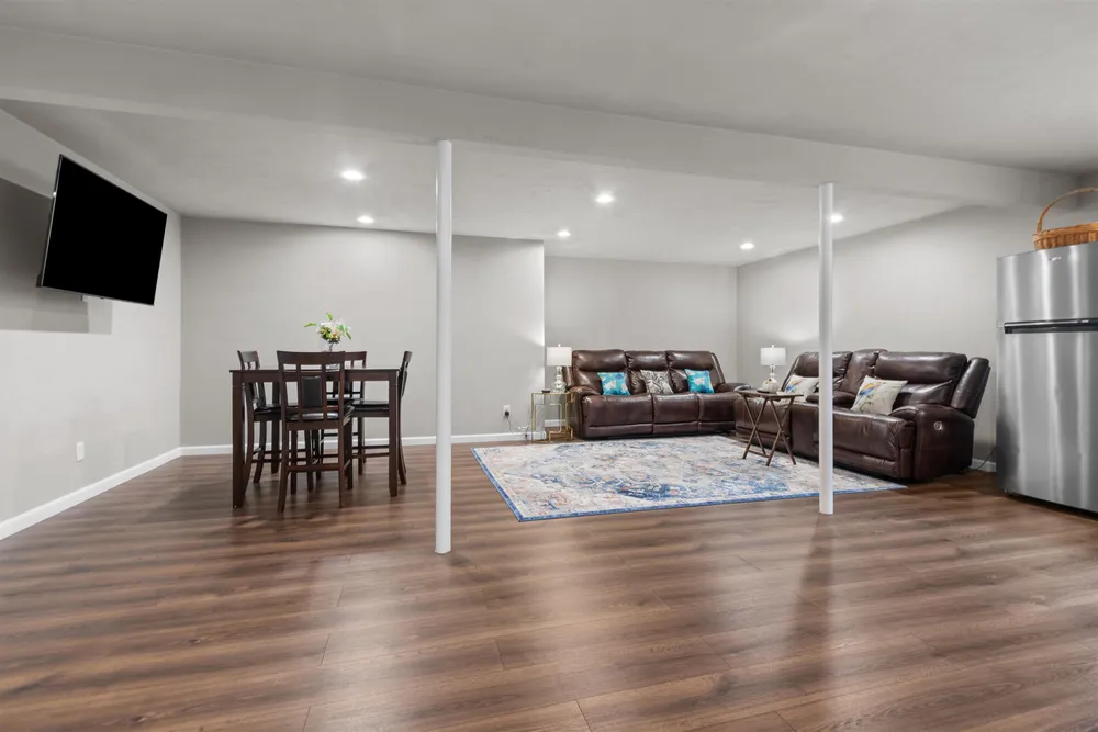 4647 N Cherryvale Ave, Appleton, WI 54913