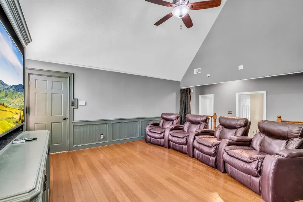 5010 Tarnbrook Dr, Houston, TX 77084