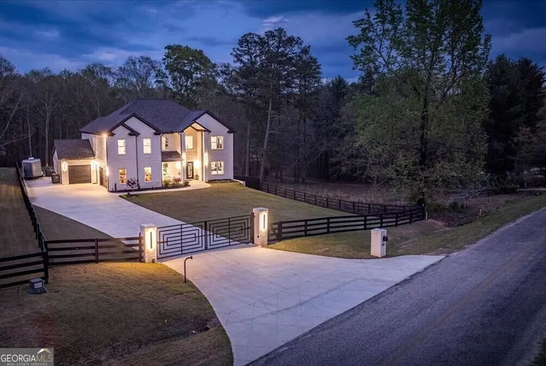 1017 Fleeman Rd, Hoschton, GA 30548