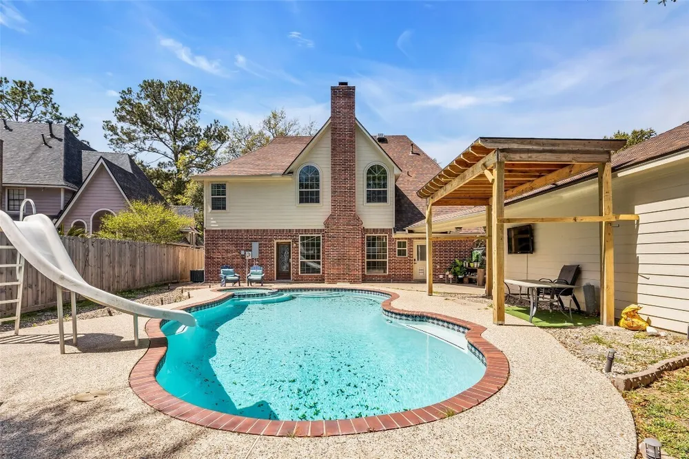 5010 Tarnbrook Dr, Houston, TX 77084