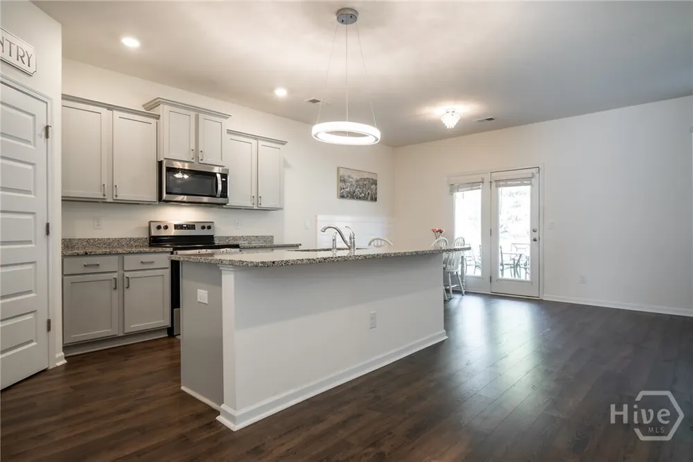 271 Canyon Ferry Way, Hoschton, GA 30548