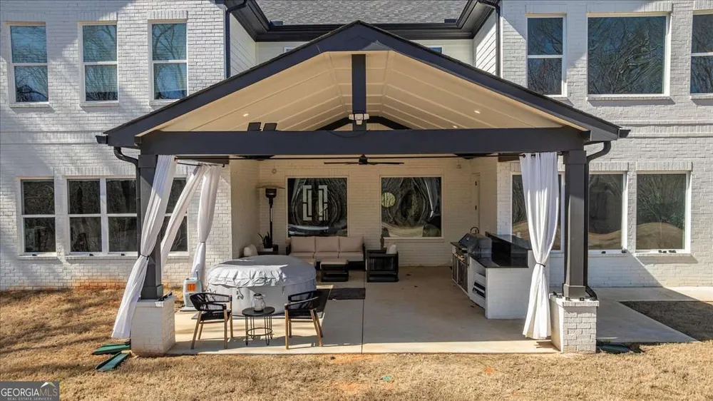 1017 Fleeman Rd, Hoschton, GA 30548