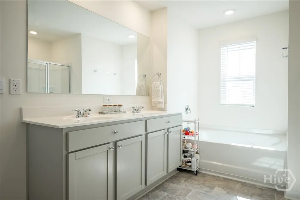 271 Canyon Ferry Way, Hoschton, GA 30548