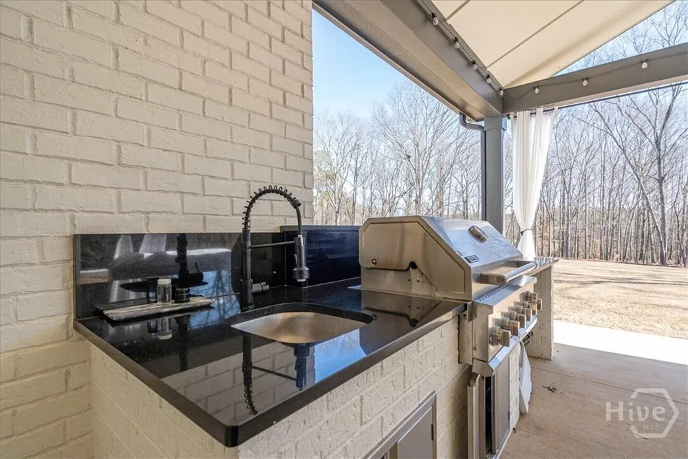 1017 Fleeman Rd, Hoschton, GA 30548