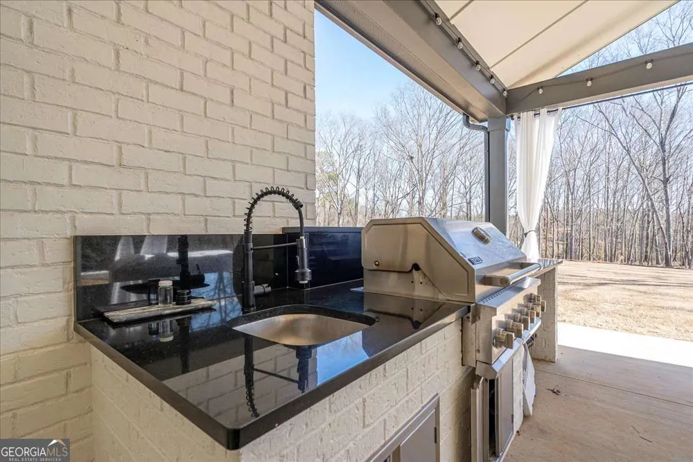 1017 Fleeman Rd, Hoschton, GA 30548