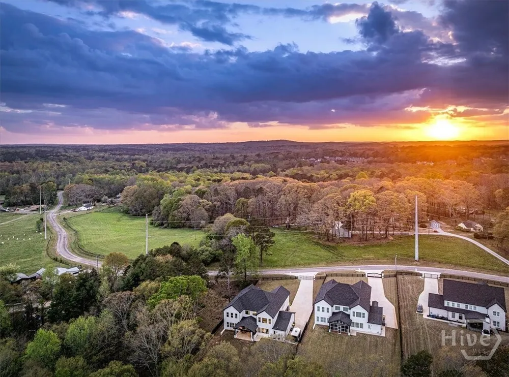 1017 Fleeman Rd, Hoschton, GA 30548
