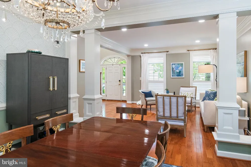 732 Pearson Point Pl, Annapolis, MD 21401