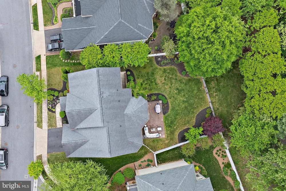 732 Pearson Point Pl, Annapolis, MD 21401