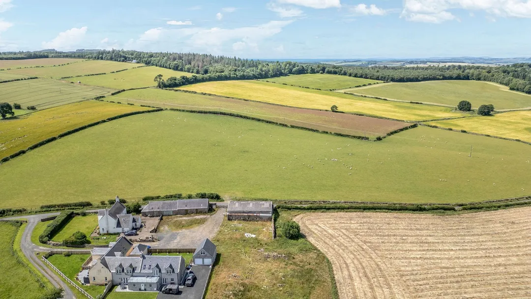 https://mr0.homeflow-assets.co.uk/files/photo/image/47203/6085/_x_/SharplawRoad-Drone10.jpg