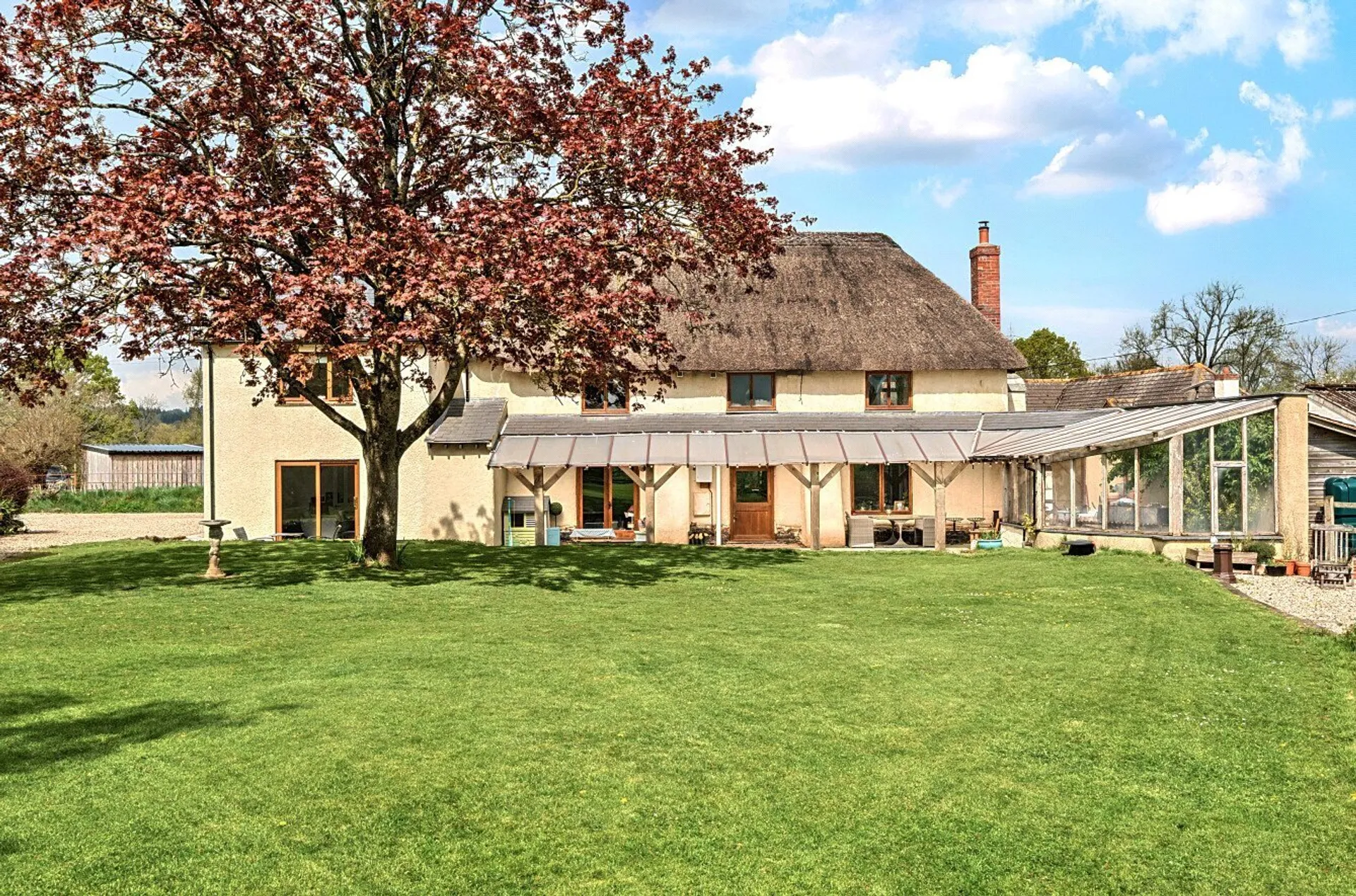 Property photo top 0