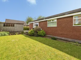 Cobblers Lane, PONTEFRACT thumb 2