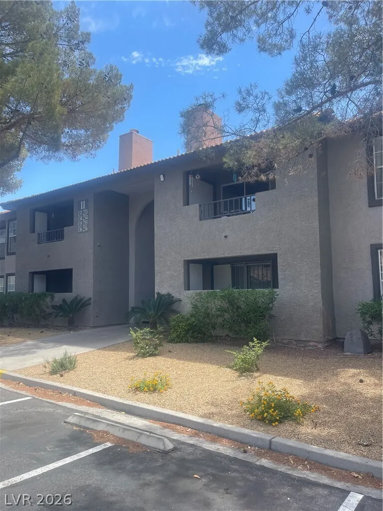 2606 S Durango Dr, Las Vegas, NV 89117