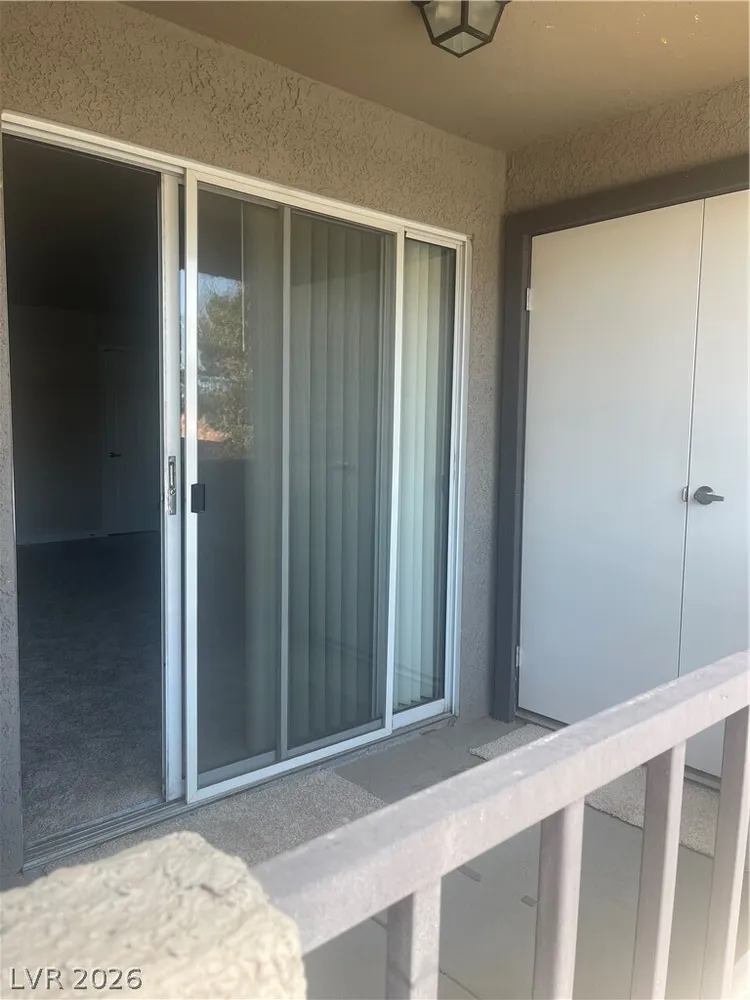 2606 S Durango Dr, Las Vegas, NV 89117