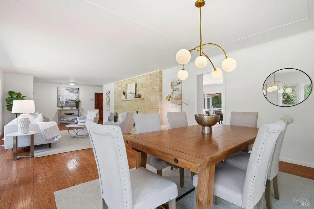 2 Via la Cumbre, Greenbrae, CA 94904