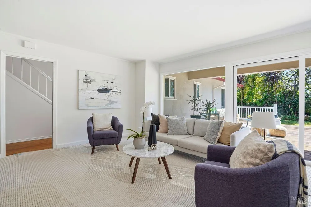 2 Via la Cumbre, Greenbrae, CA 94904