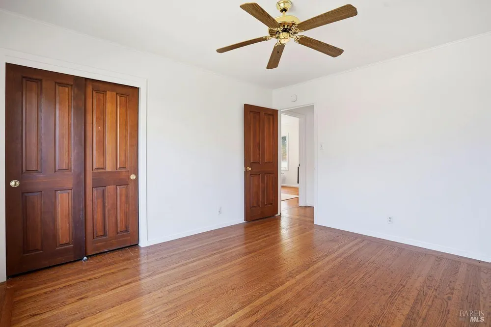 2 Via la Cumbre, Greenbrae, CA 94904