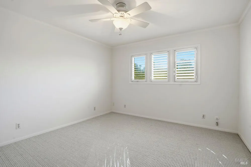 2 Via la Cumbre, Greenbrae, CA 94904