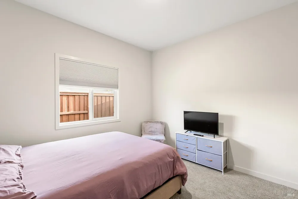 515 Birds Nest Ct, Dixon, CA 95620