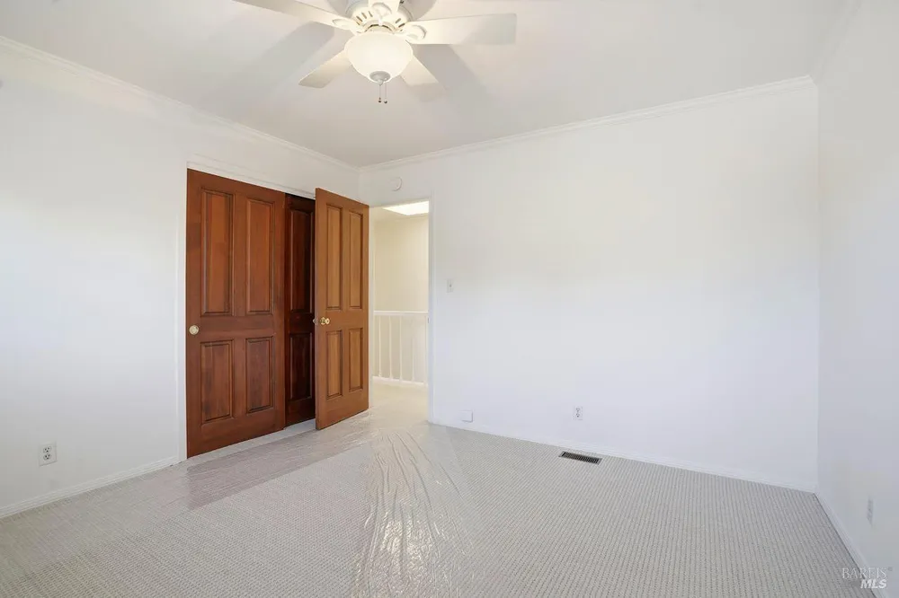 2 Via la Cumbre, Greenbrae, CA 94904