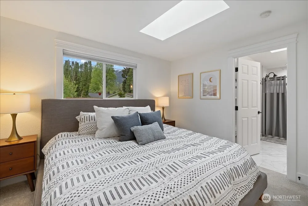 1109 Lewis Ln SE, Issaquah, WA 98027