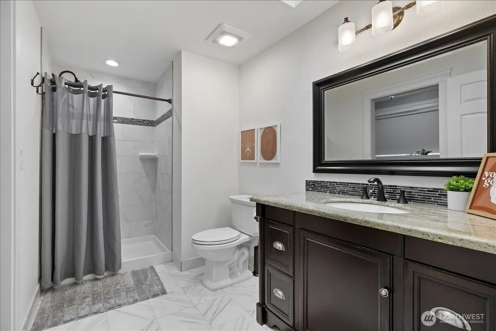 1109 Lewis Ln SE, Issaquah, WA 98027