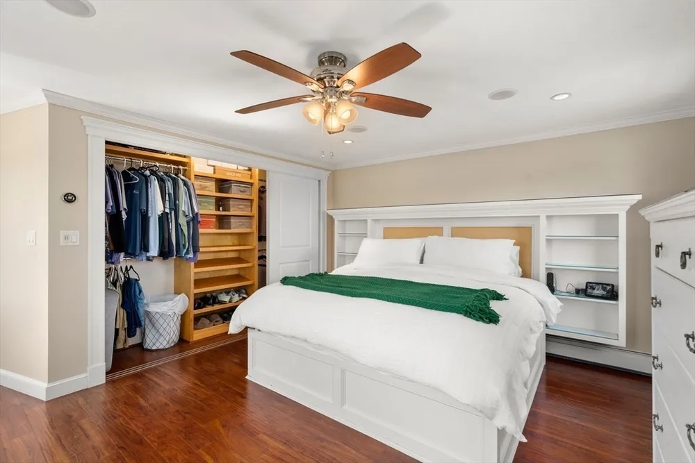 67 Lynnfield St, Lynn, MA 01904