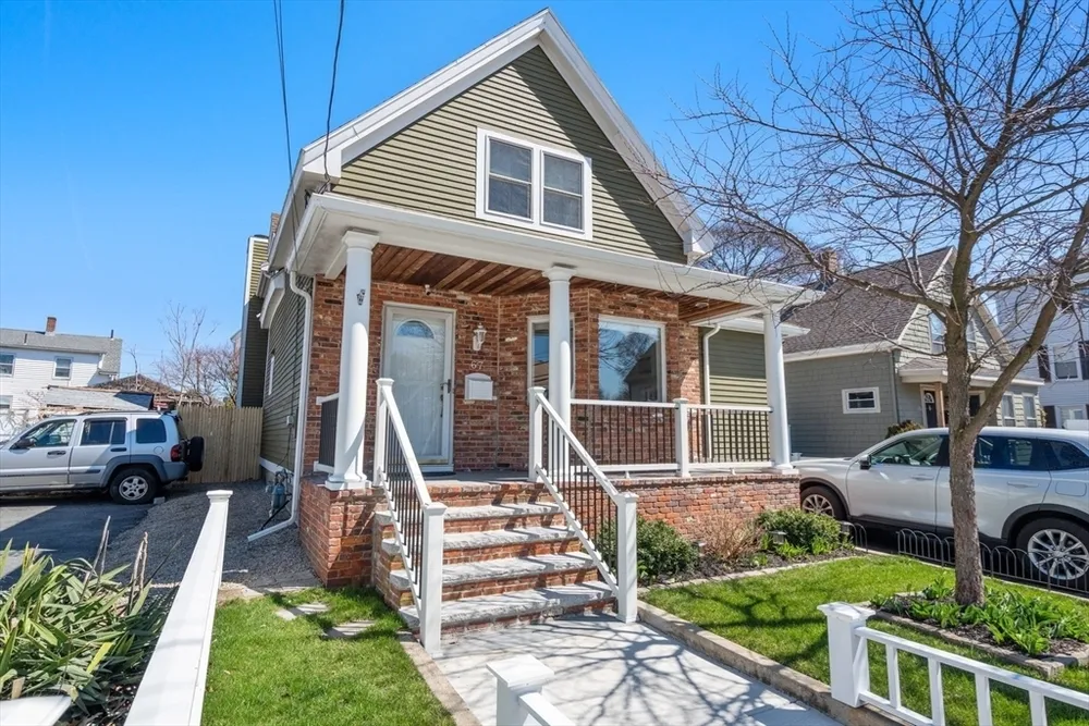 67 Lynnfield St, Lynn, MA 01904