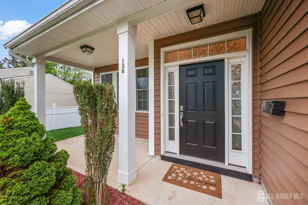 136 Southwood Dr, Old Bridge, NJ 08857