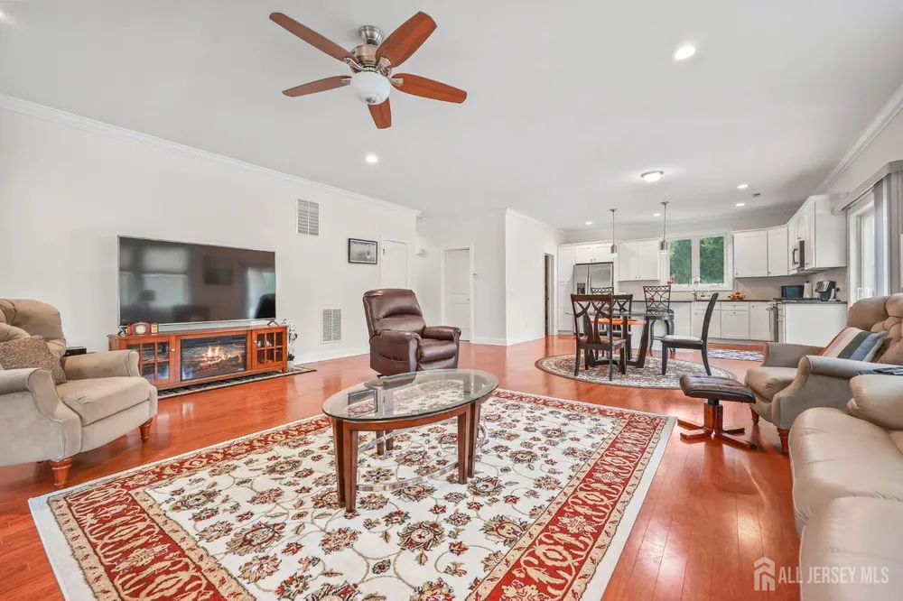 136 Southwood Dr, Old Bridge, NJ 08857