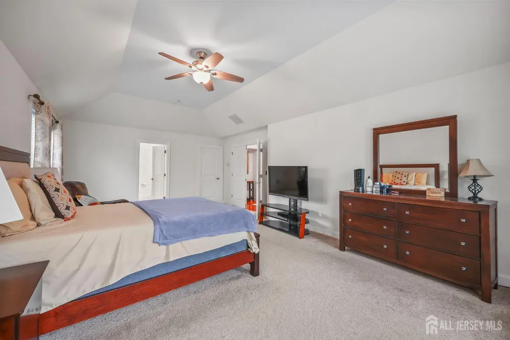 136 Southwood Dr, Old Bridge, NJ 08857