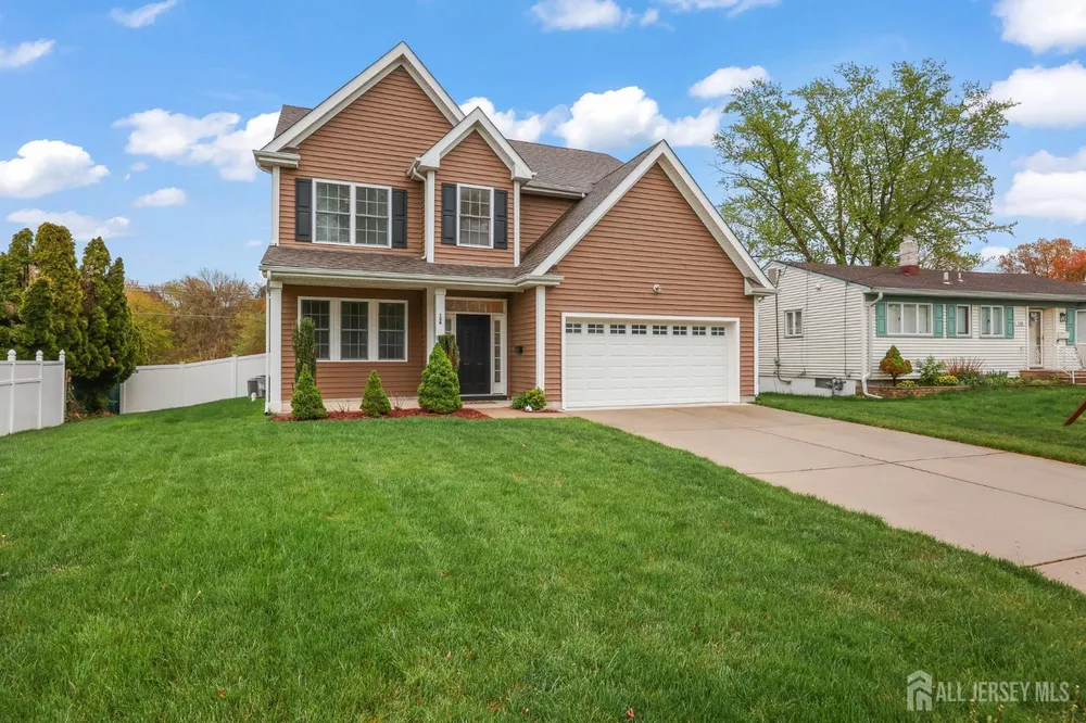 136 Southwood Dr, Old Bridge, NJ 08857