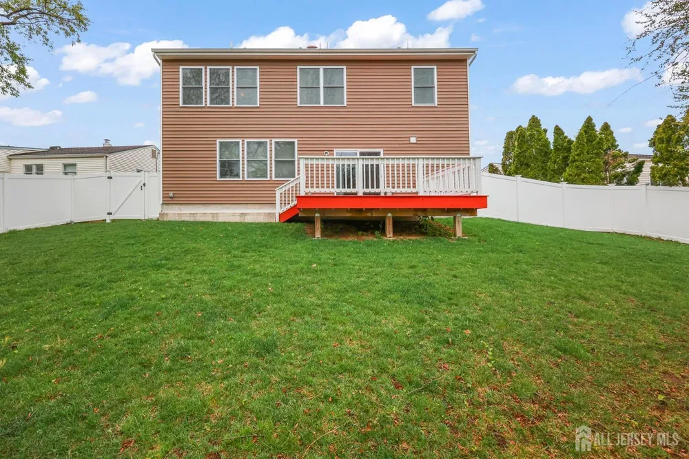 136 Southwood Dr, Old Bridge, NJ 08857