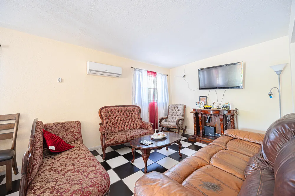 1125 NW 27th Ave, Fort Lauderdale, FL 33311