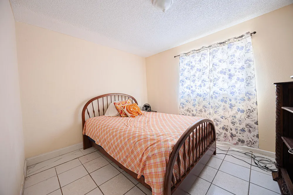 1125 NW 27th Ave, Fort Lauderdale, FL 33311
