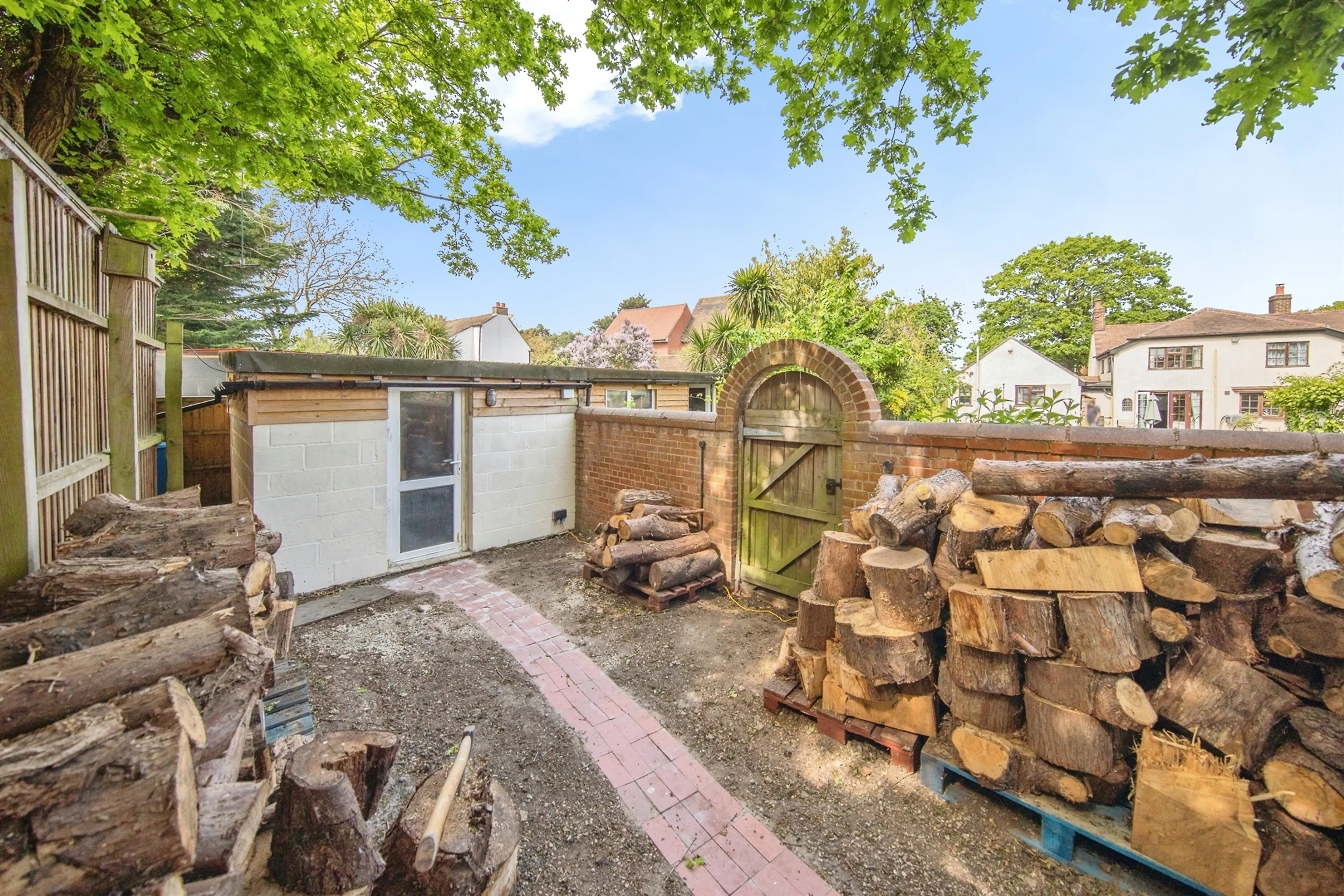 Property photo 33