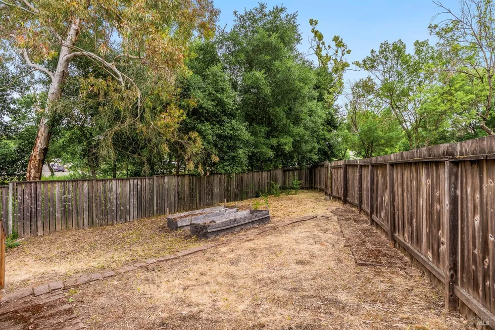 2319 Jennings Ave, Santa Rosa, CA 95401