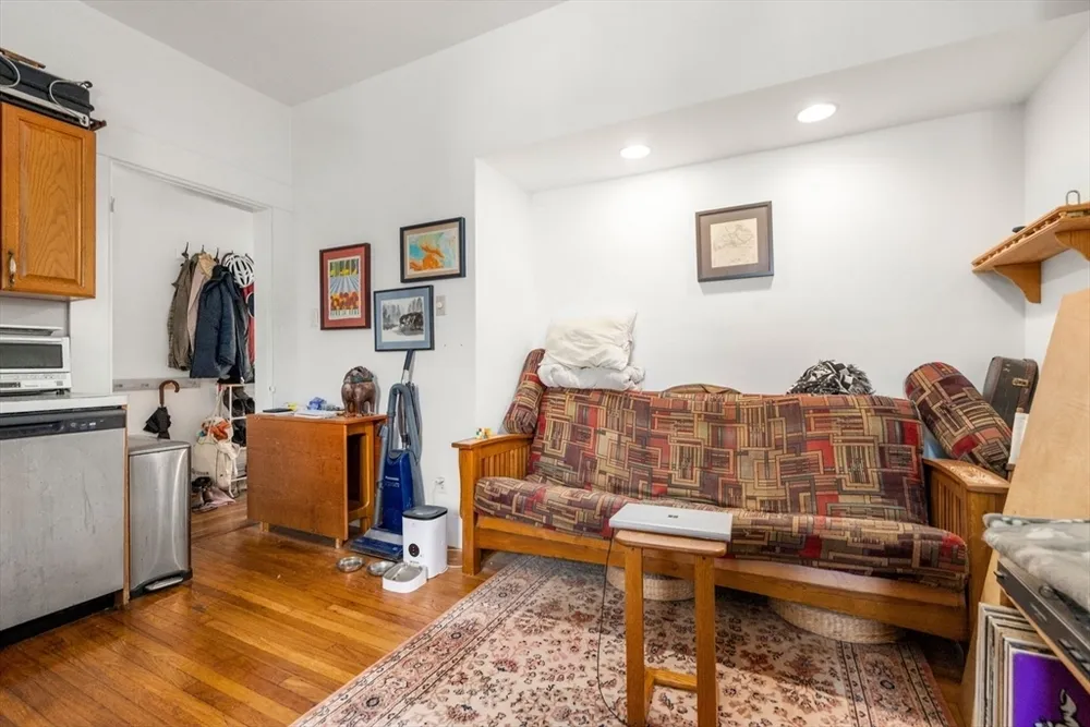 343 Harvard St, Cambridge, MA 02139
