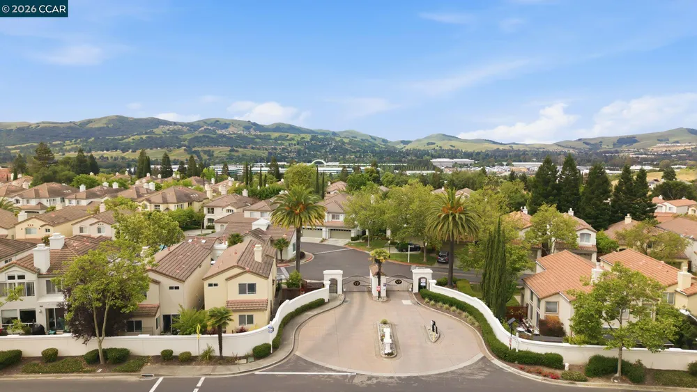 908 Vista Pointe Dr, San Ramon, CA 94582