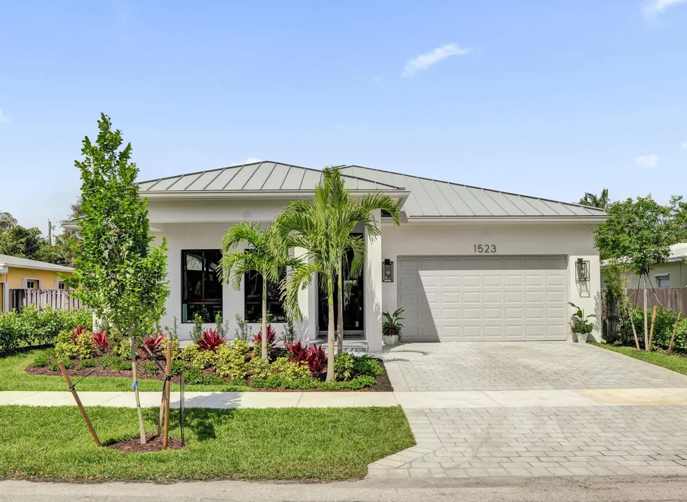 1523 NE 17th Way, Fort Lauderdale, FL 33304