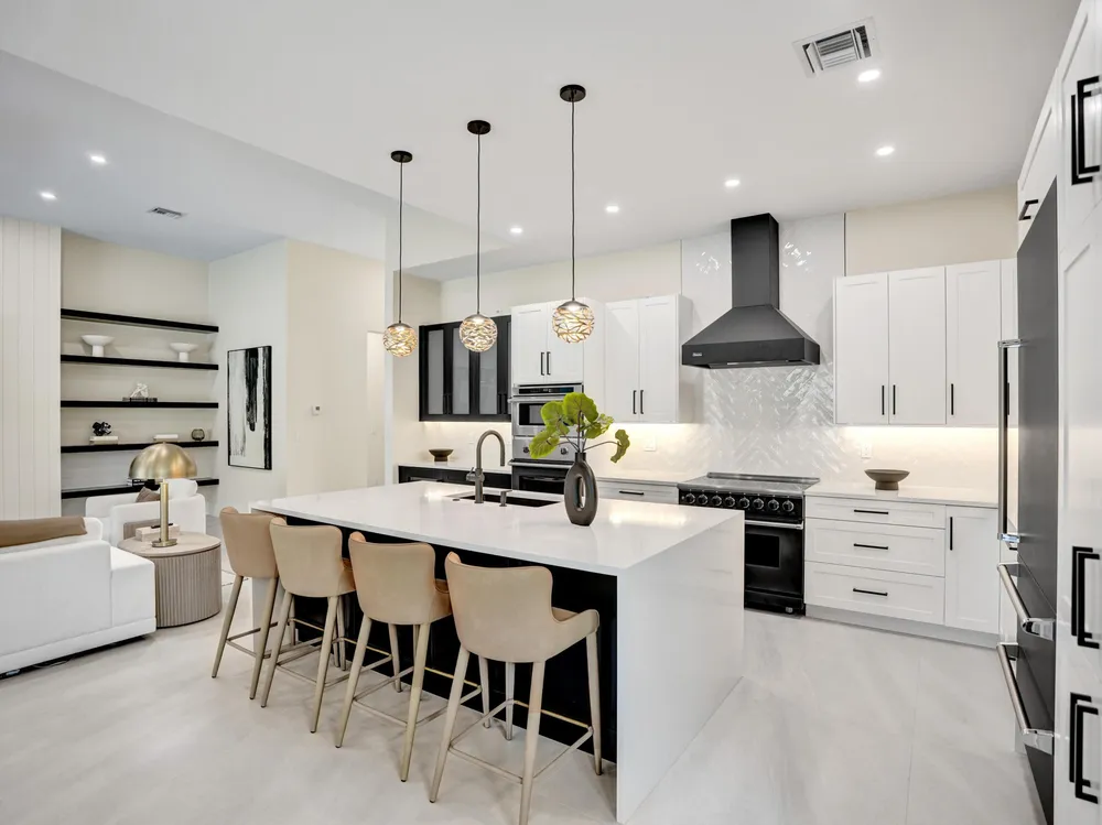 1523 NE 17th Way, Fort Lauderdale, FL 33304