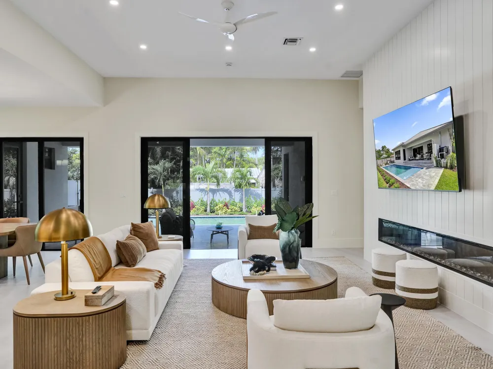 1523 NE 17th Way, Fort Lauderdale, FL 33304
