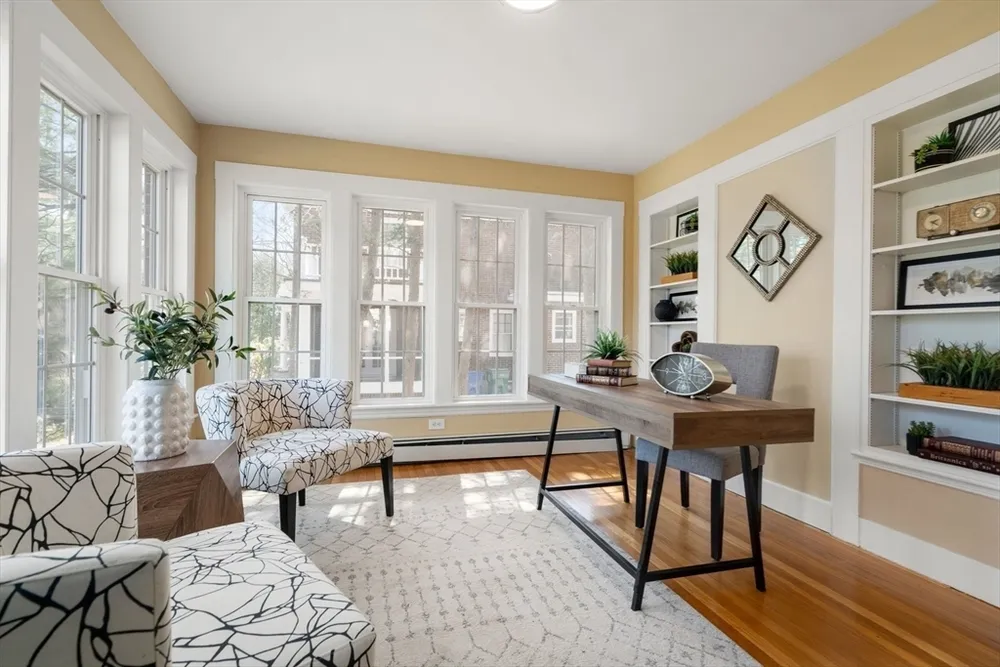 29 Gammons Rd, Newton, MA 02468