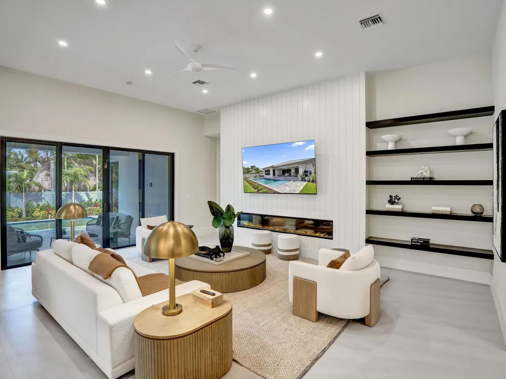 1523 NE 17th Way, Fort Lauderdale, FL 33304