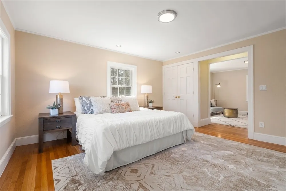 29 Gammons Rd, Newton, MA 02468