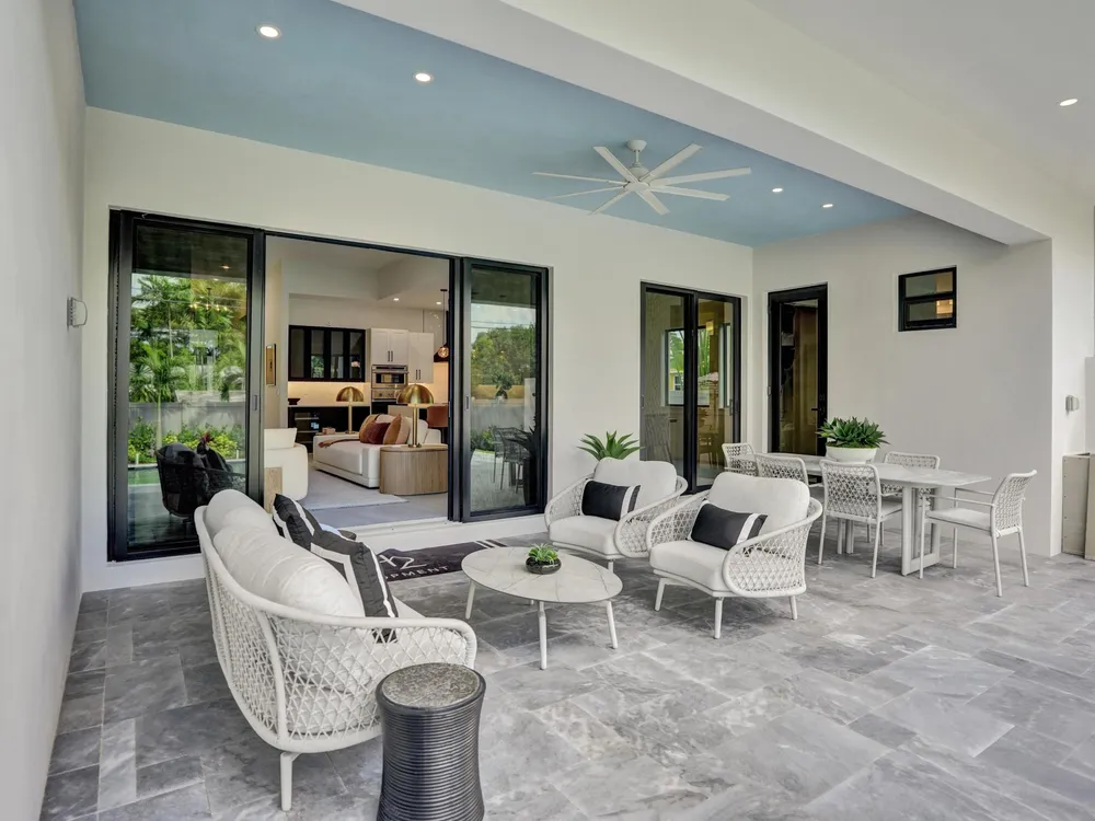 1523 NE 17th Way, Fort Lauderdale, FL 33304